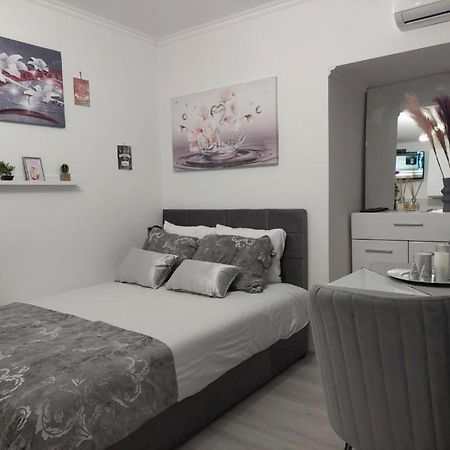 City Lux Square Apartment Skopje Eksteriør bilde