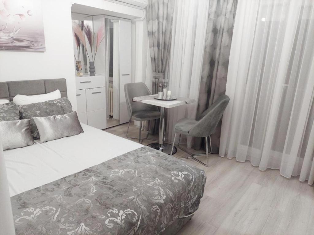 City Lux Square Apartment Skopje Eksteriør bilde